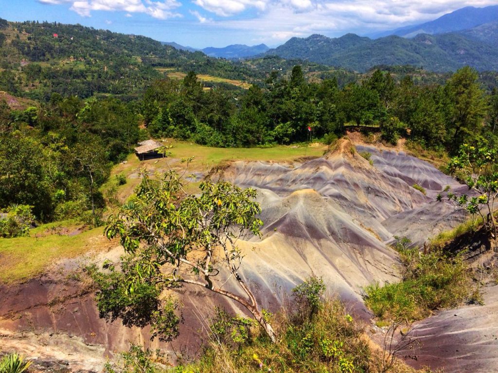Gumuk Pasir Sumalu Di Tana Toraja