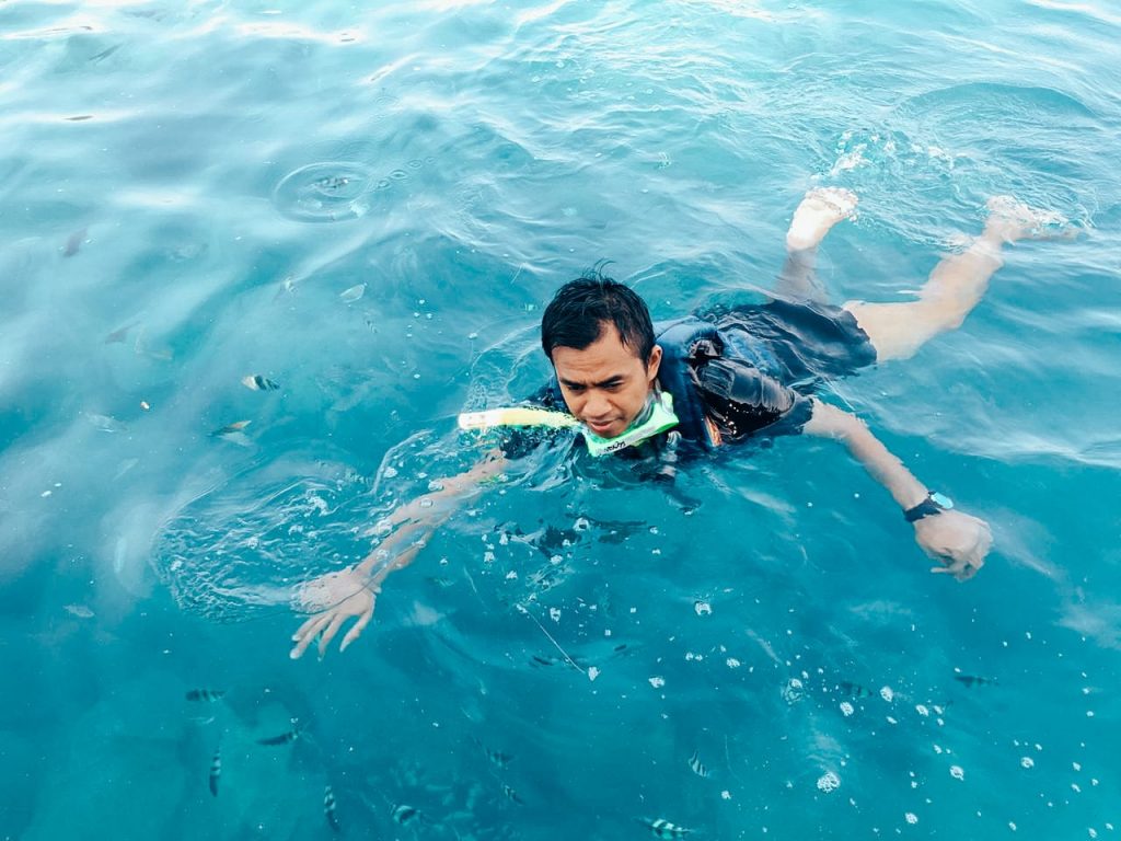 Snorkeling Di Pulau Kayu Angin Bira