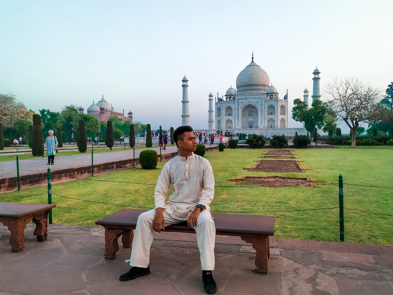 Spot Foto Taj Mahal